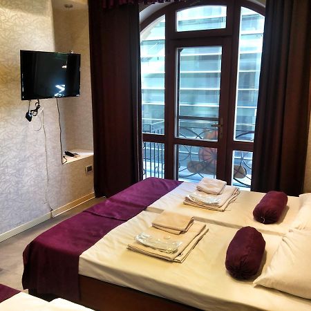 Hostel Inn Hotel&Hostel Баку Экстерьер фото
