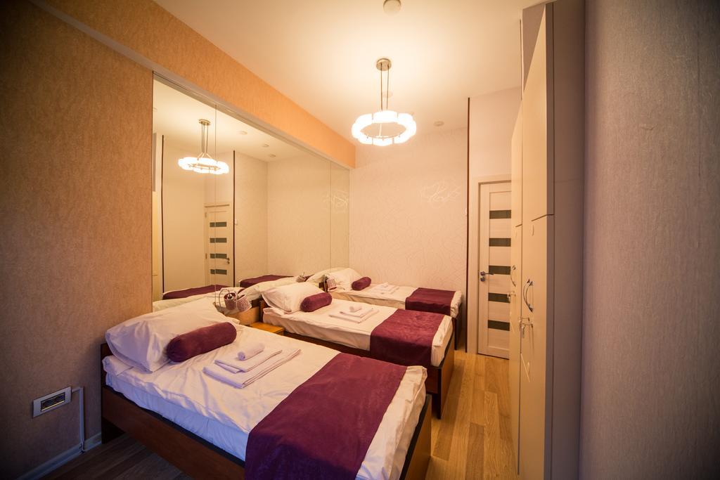 Hostel Inn Hotel&Hostel Баку Экстерьер фото