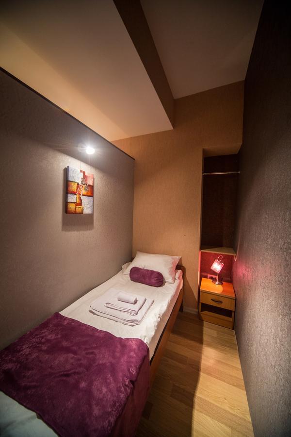Hostel Inn Hotel&Hostel Баку Экстерьер фото