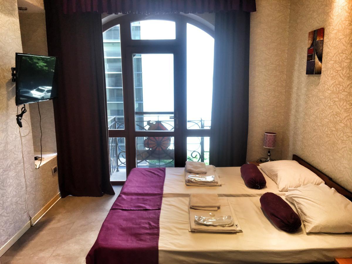 Hostel Inn Hotel&Hostel Баку Экстерьер фото