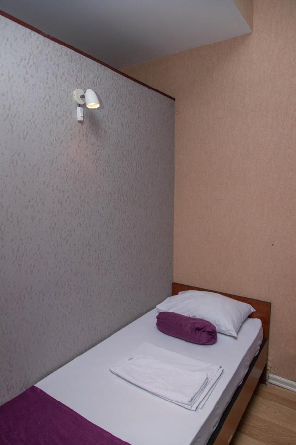 Hostel Inn Hotel&Hostel Баку Экстерьер фото